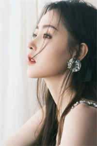 穿成渣A后甜宠黑莲花女主O作者十月昭昭