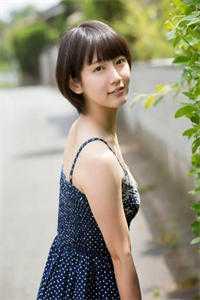 借我咬一口人物都有那些